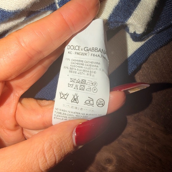 DOLCE AND GABBANA Striped Navy and White WOOL BUTTON CROP Top SZ 36 NWT worn 1x - Picture 10 of 13